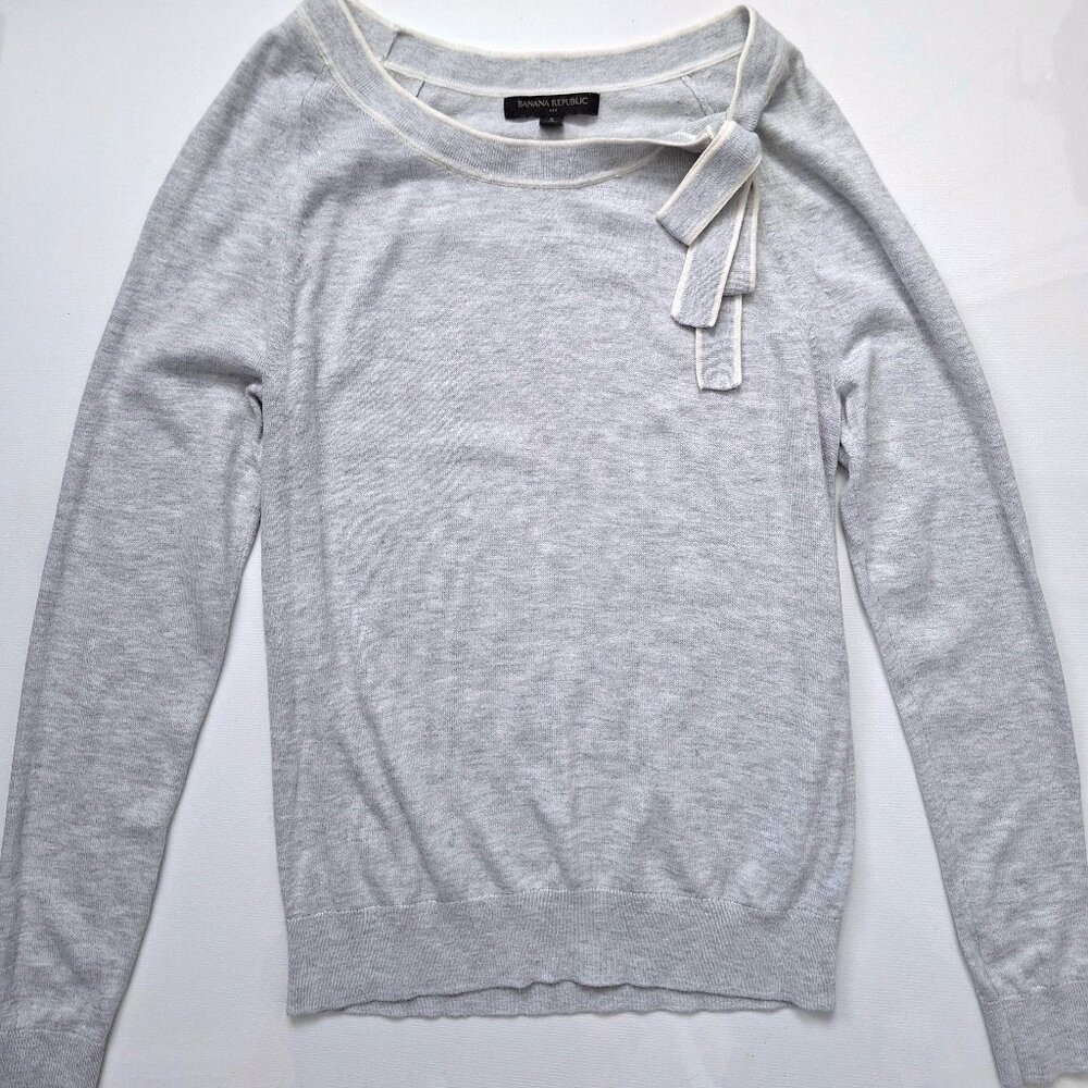 Banana Republic Grey Sweater with Bow